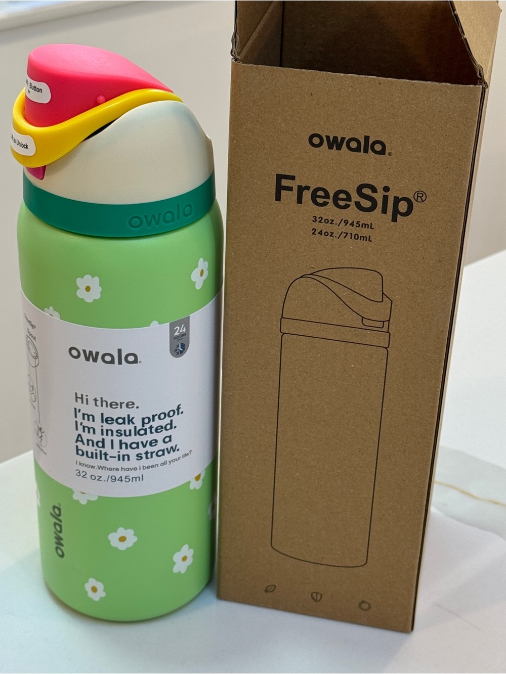 NWT Owala Darling Daisy 32oz FreeSip Green Floral Water Bottle
